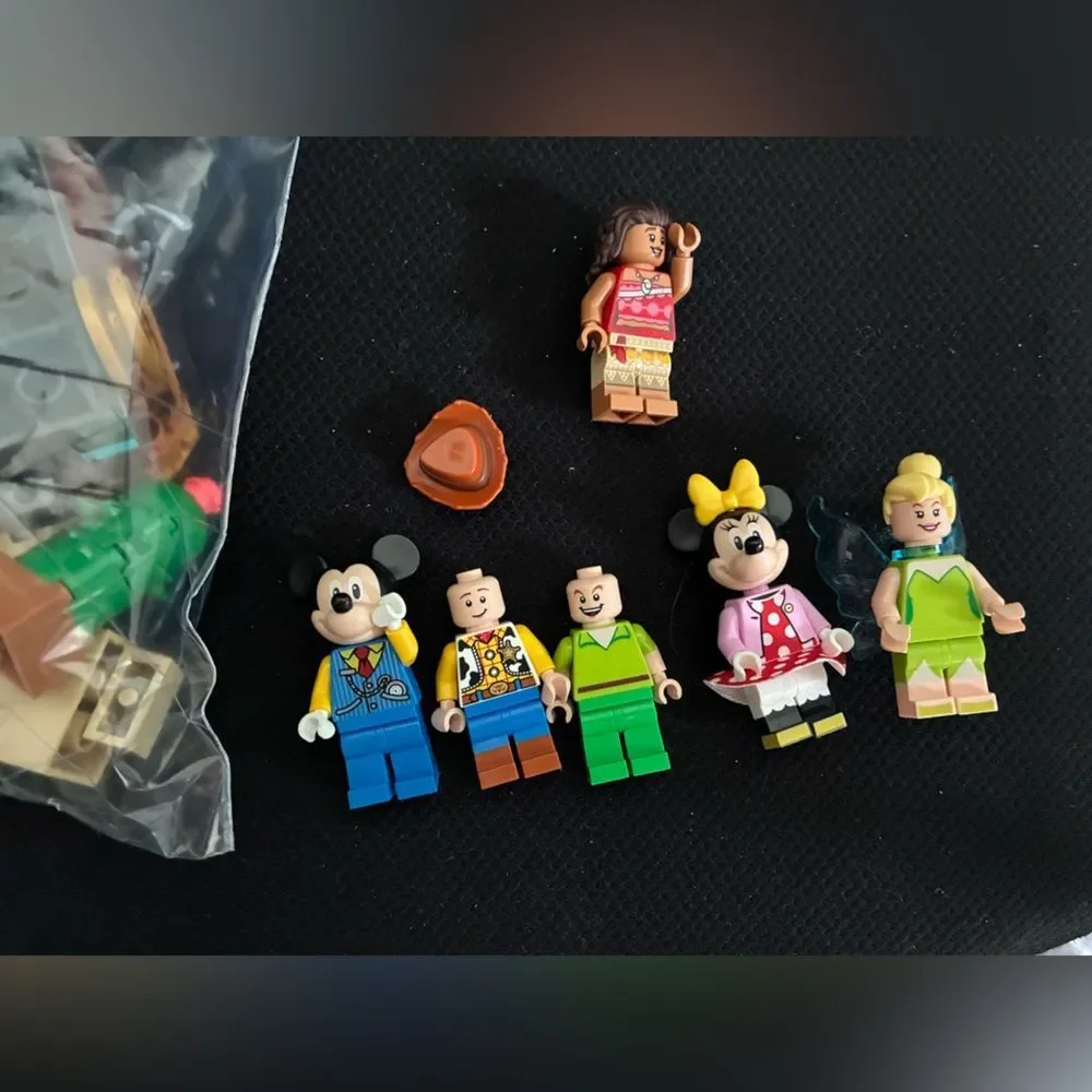 Lego Disney Celebration Train Assorted Mini Fig Blocks Set Woody Moana Peter Pan